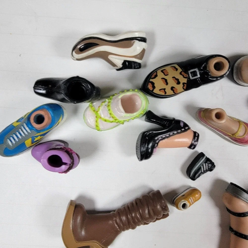 Bratz  My Scene Dolls Shoes Boots Lot of Singles‎